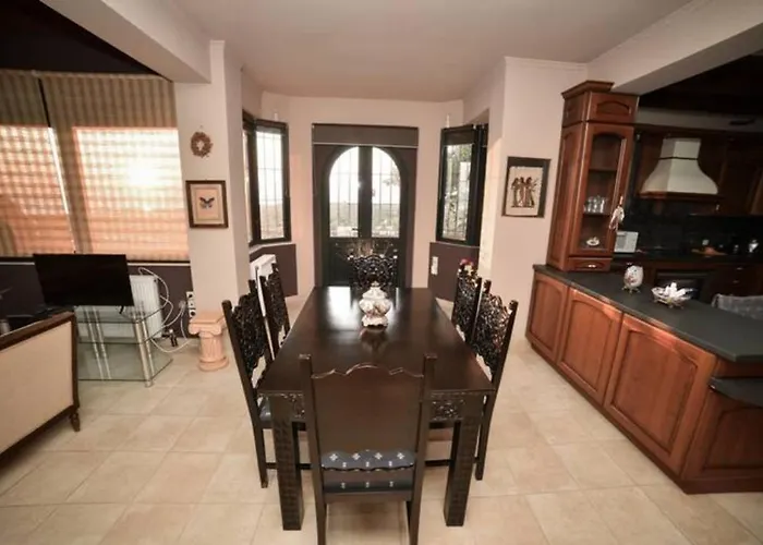 Anastasias * Kastro-Kyllini